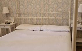 Lumine Luxury Suites By Gaiarooms