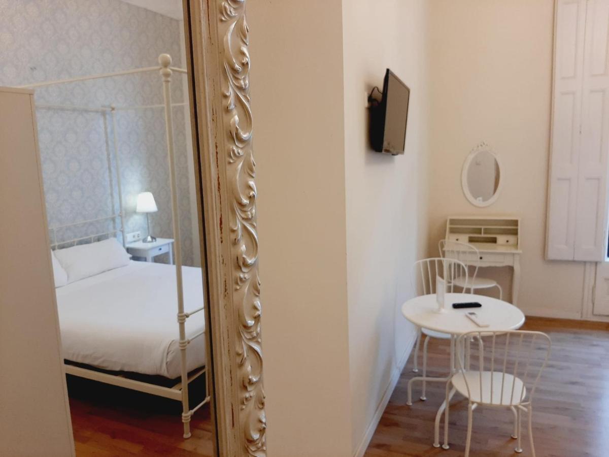 Lumine Luxury Suites By Gaiarooms Barcelona Buitenkant foto