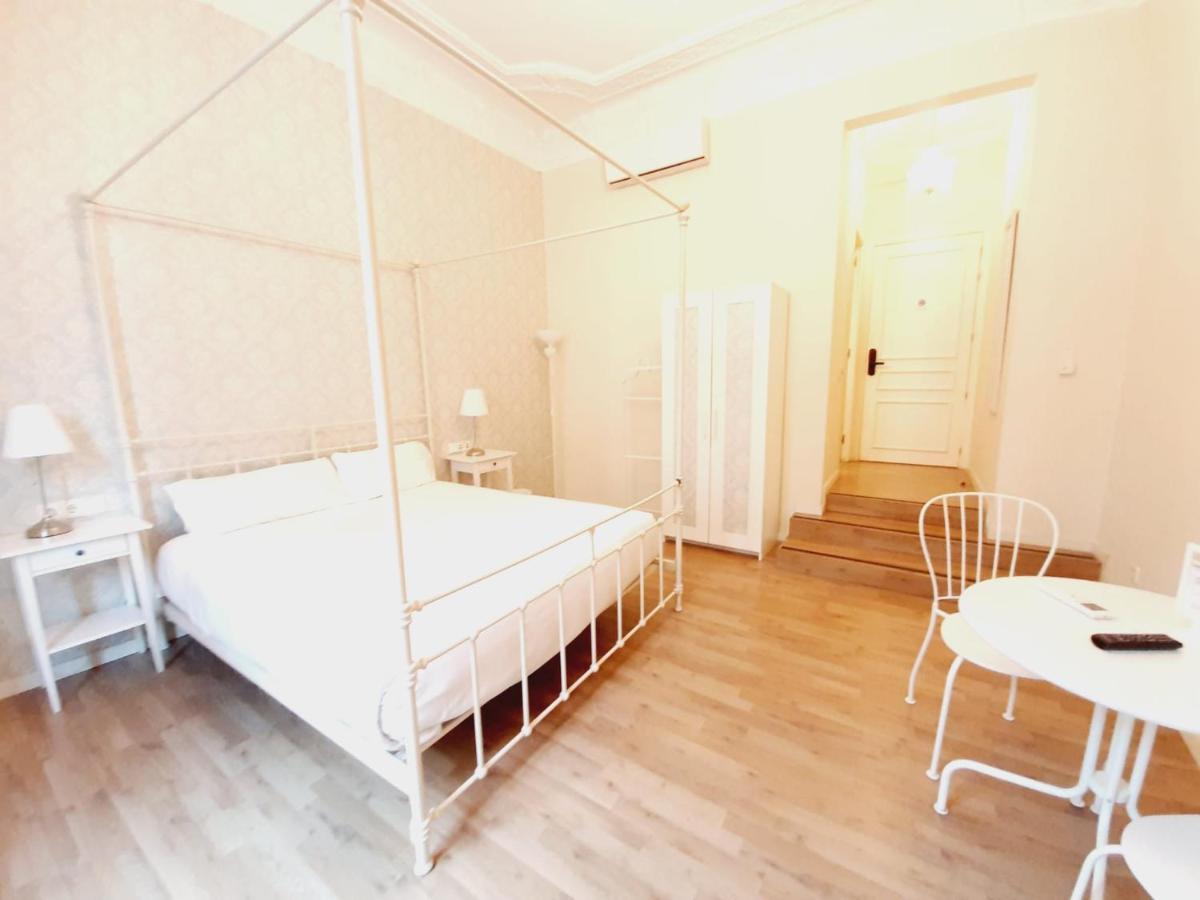 Lumine Luxury Suites By Gaiarooms Barcelona Buitenkant foto